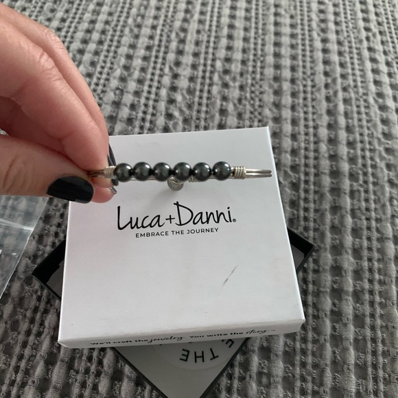 LUCA+DANNI NWT! PEARL BANGLE IN BLACK - Picture 3 of 6